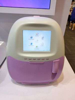 110 - LCDスクリーンが付いている240V血液ガスの電解物の検光子