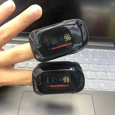 色TFT OLEDスクリーンが付いている手持ち型指の脈拍の酸化濃度計
